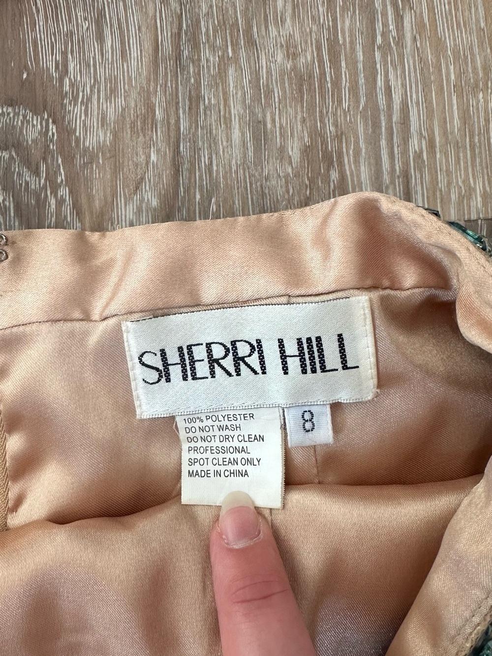 Sherri Hill Green Sequin Appliqué Nude Mesh Mini Skirt - Picture 4 of 6